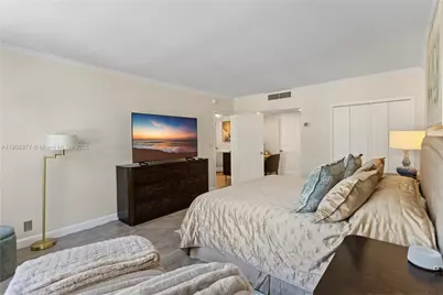 5700 Collins Ave #3A, Miami Beach, FL 33140 - Photo 39