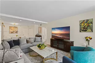 5700 Collins Ave, Miami Beach, FL 33140 - Photo 25