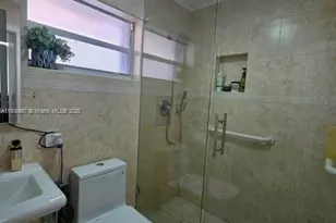 1301 Kasim St, Opa-Locka, FL 33054 - Photo 9