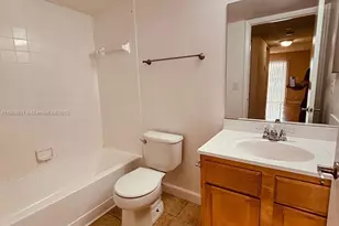 7610 Westwood Dr, Tamarac, FL 33321 - Photo 3