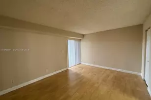 7610 Westwood Dr, Tamarac, FL 33321 - Photo 9