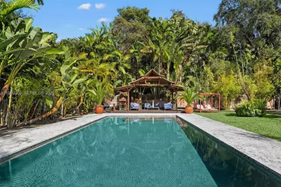 575 Hibiscus Ln, Miami, FL 33137 - Photo 45