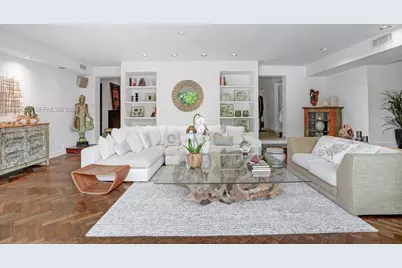 575 Hibiscus Ln, Miami, FL 33137 - Photo 7