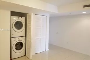 5252 NW 85th Ave, Doral, FL 33166 - Photo 13