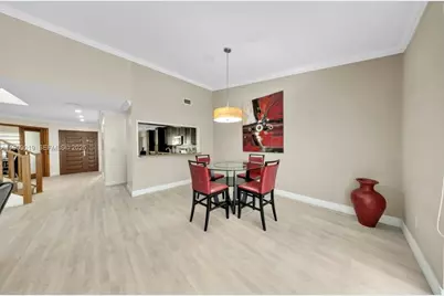 9933 NW 49th Ter, Doral, FL 33178 - Photo 9