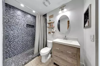 9933 NW 49th Ter, Doral, FL 33178 - Photo 15