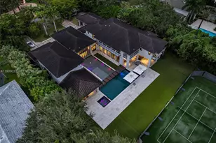 8961 SW 62nd Ct, Pinecrest, FL 33156 - Photo 71