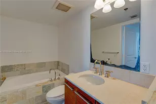 2641 N Flamingo Rd, Sunrise, FL 33323 - Photo 33