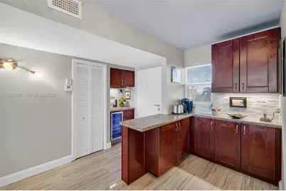 121 Golden Isles Dr #205, Hallandale Beach, FL 33009 - Photo 15