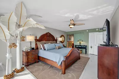 121 Golden Isles Dr #205, Hallandale Beach, FL 33009 - Photo 29