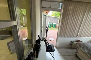 4635 NW 44th St, Tamarac, FL 33319 - Photo 17