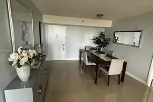 1100 St Charles Pl, Pembroke Pines, FL 33026 - Photo 7