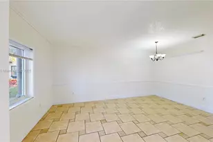 2221 SE 26th Ln, Homestead, FL 33035 - Photo 7