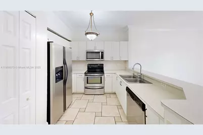 2221 SE 26th Ln, Homestead, FL 33035 - Photo 17