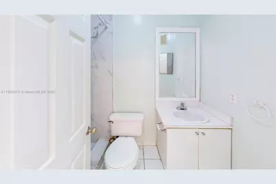 2221 SE 26th Ln, Homestead, FL 33035 - Photo 35