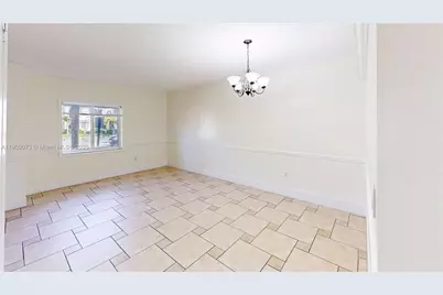 2221 SE 26th Ln, Homestead, FL 33035 - Photo 9