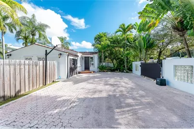 2379 Overbrook St, Coconut Grove, FL 33133 - Photo 7