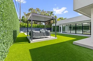 85 W Shore Dr W, Miami, FL 33133 - Photo 7