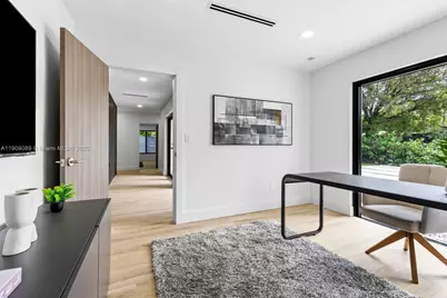 85 W Shore Dr W, Miami, FL 33133 - Photo 11