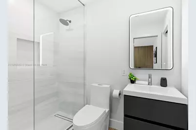 85 W Shore Dr W, Miami, FL 33133 - Photo 35