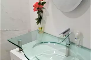 301 174th St, Sunny Isles Beach, FL 33160 - Photo 25