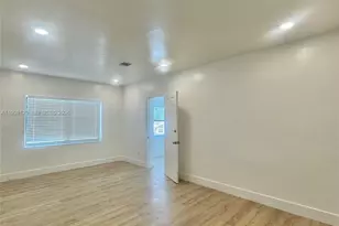 530 NE 71st St, Miami, FL 33138 - Photo 13