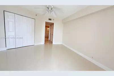 3530 Mystic Pointe Dr #1204, Aventura, FL 33180 - Photo 7