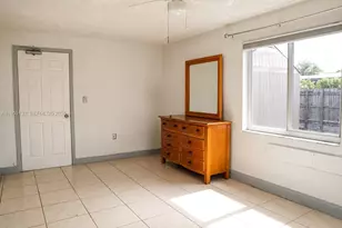 17902 NW 81st Ct, Hialeah, FL 33015 - Photo 23
