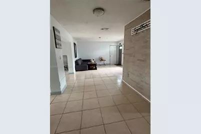 17902 NW 81st Ct, Hialeah, FL 33015 - Photo 3
