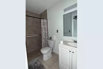 17902 NW 81st Ct, Hialeah, FL 33015 - Photo 21