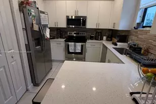 15929 SW 2nd Pl, Pembroke Pines, FL 33027 - Photo 25