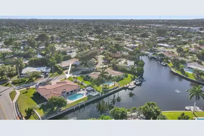 1109 SE 12th St, Deerfield Beach, FL 33441 - Photo 9