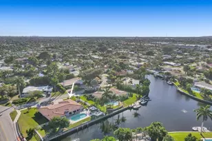 1109 SE 12th St, Deerfield Beach, FL 33441 - Photo 9