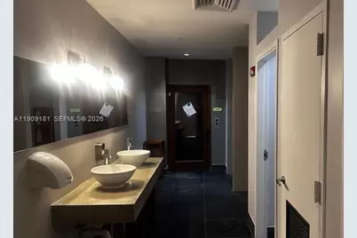 133 NE 2nd Ave #617, Miami, FL 33132 - Photo 35