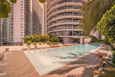 488 NE 18th St #1209, Miami, FL 33132 - Photo 3