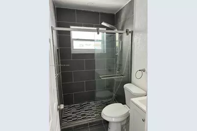 2400 N 57th Way, Hollywood, FL 33021 - Photo 7