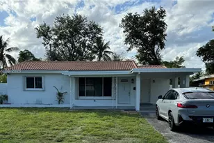 2400 N 57th Way, Hollywood, FL 33021 - Photo 1