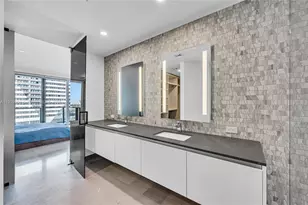 88 SW 7th St, Miami, FL 33130 - Photo 41