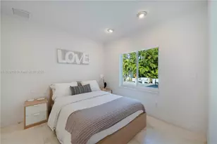 1616 S Bayshore Dr, Miami, FL 33133 - Photo 23