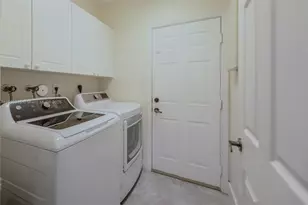1868 Harbor View Cir, Weston, FL 33327 - Photo 39
