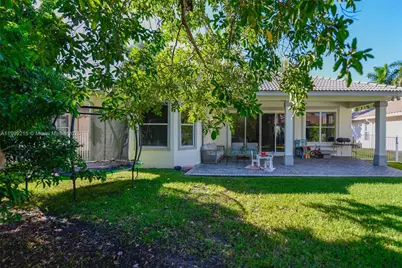 1868 Harbor View Cir, Weston, FL 33327 - Photo 9