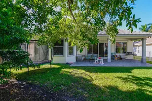 1868 Harbor View Cir, Weston, FL 33327 - Photo 9