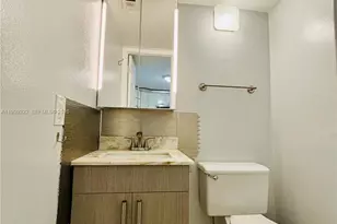 1817 S Ocean Dr, Hallandale Beach, FL 33009 - Photo 25