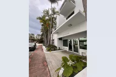 7744 Collins Ave #17, Miami Beach, FL 33141 - Photo 23