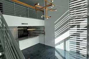 7744 Collins Ave, Miami Beach, FL 33141 - Photo 3