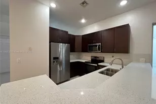 1975 NW 100th Way, Pembroke Pines, FL 33024 - Photo 9