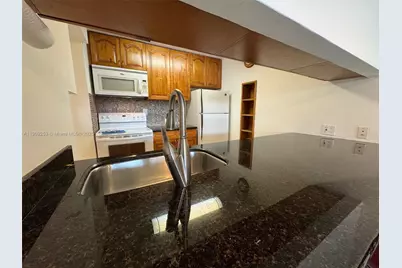 10700 SW 108th Ave #C113, Miami, FL 33176 - Photo 3