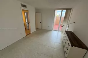 10700 SW 108th Ave, Miami, FL 33176 - Photo 17