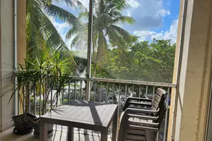 9805 NW 52nd St, Doral, FL 33178 - Photo 15