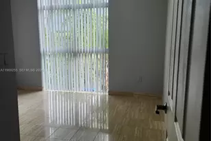 9805 NW 52nd St, Doral, FL 33178 - Photo 15